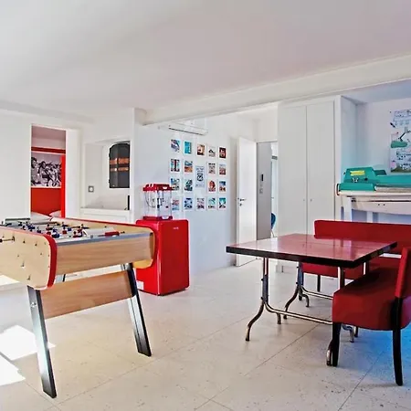Villa Seventy